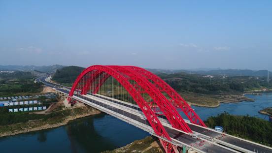 广西首座双幅大跨径钢管混凝土拱桥——马滩红水河特大桥建成完工
